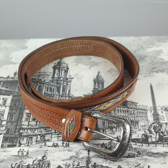 Vintage Wrangler 100% Top Grain Brown Leather Western Belt with Silver Buckle - Picture 1 of 8